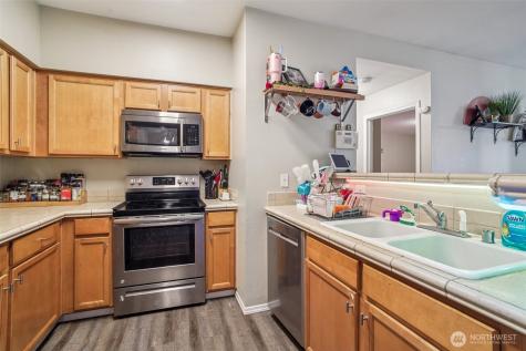 10113 186th Street E Puyallup WA 98375