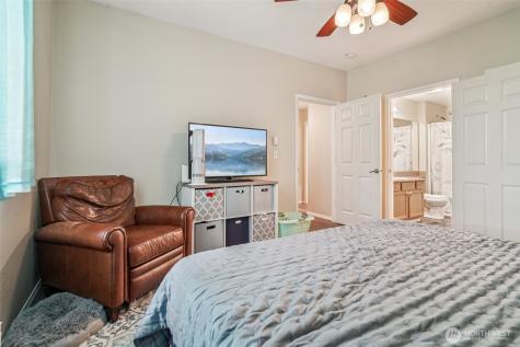 10113 186th Street E Puyallup WA 98375