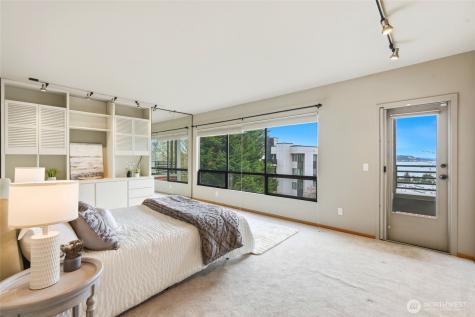 620 W Mercer Place Seattle WA 98119