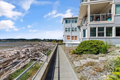 651 SE Bayshore Drive Oak Harbor WA 98277