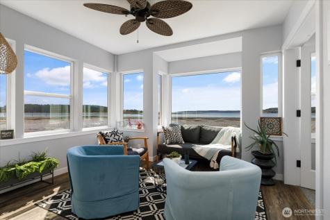 651 SE Bayshore Drive Oak Harbor WA 98277