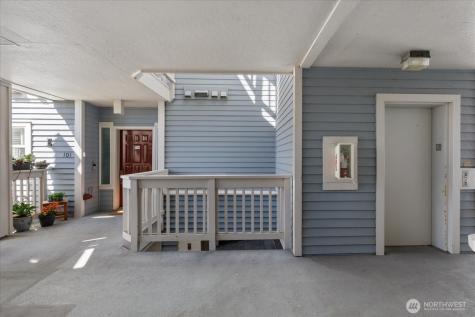 651 SE Bayshore Drive Oak Harbor WA 98277