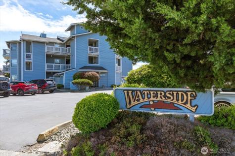 651 SE Bayshore Drive Oak Harbor WA 98277