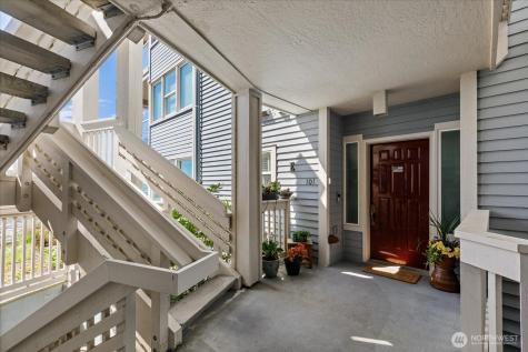 651 SE Bayshore Drive Oak Harbor WA 98277