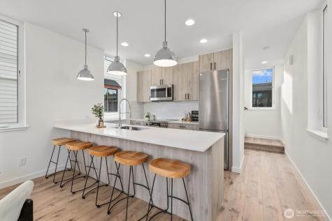 945 NW 61st Street Seattle WA 98107