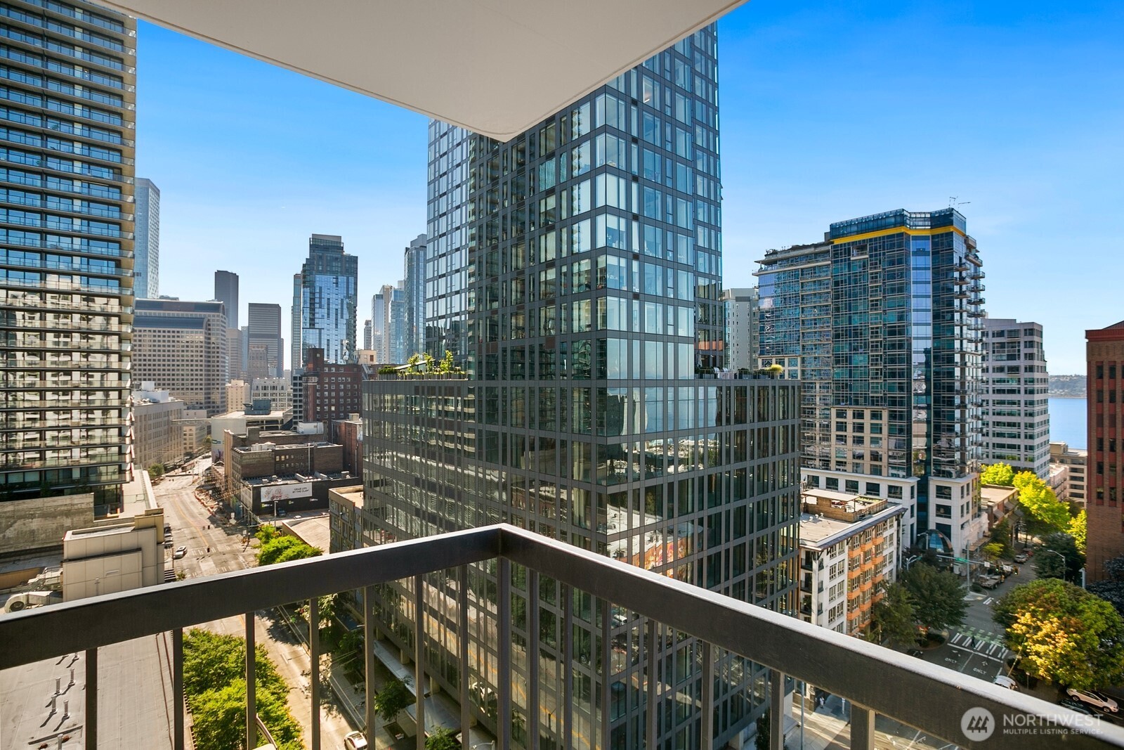 2100 3rd Avenue Seattle WA 98121