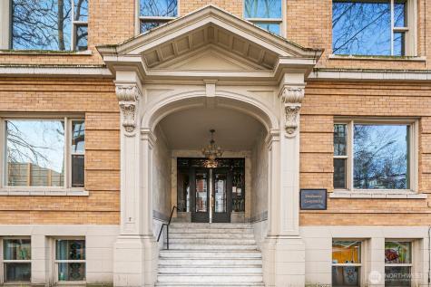 7 Harrison Street Seattle WA 98109