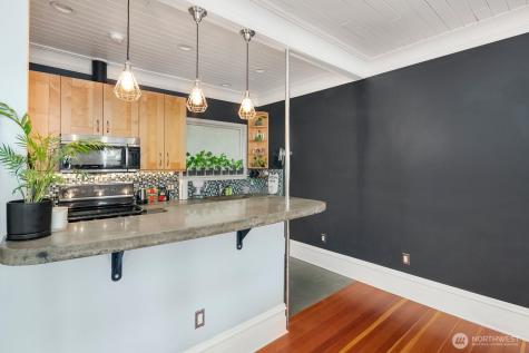 7 Harrison Street Seattle WA 98109
