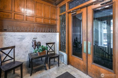 7 Harrison Street Seattle WA 98109