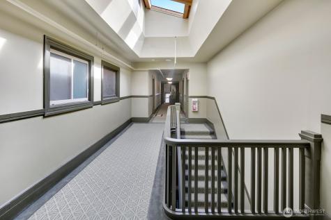 7 Harrison Street Seattle WA 98109