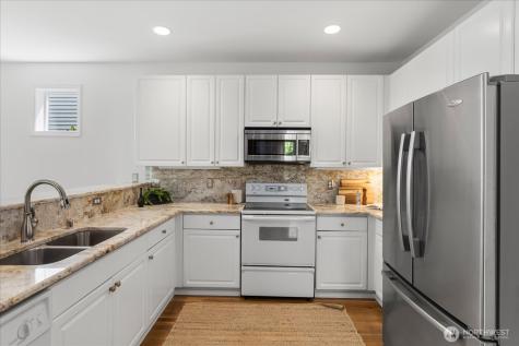 4713 160th Street SW Lynnwood WA 98087