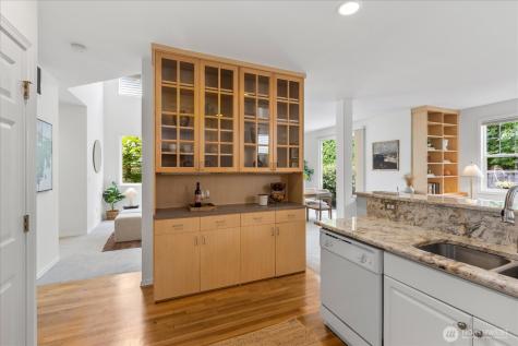 4713 160th Street SW Lynnwood WA 98087