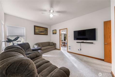 1305 Boon Street Sumas WA 98295