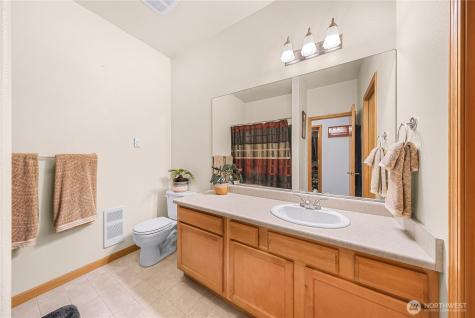 1305 Boon Street Sumas WA 98295