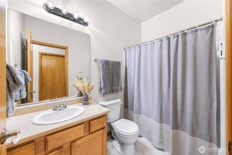 1305 Boon Street Sumas WA 98295