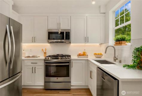 5430 California Avenue SW Seattle WA 98136
