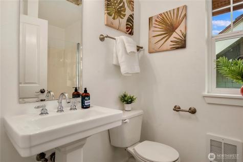 5430 California Avenue SW Seattle WA 98136