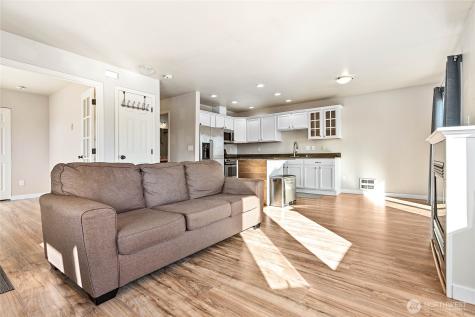 1388 Bayview Court Blaine WA 98230