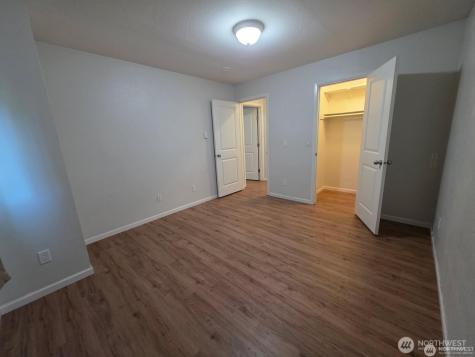 31500 33rd Place SW Federal Way WA 98023