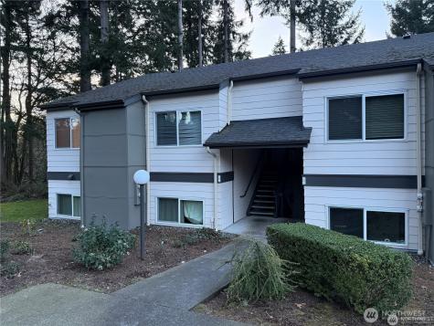 31500 33rd Place SW Federal Way WA 98023