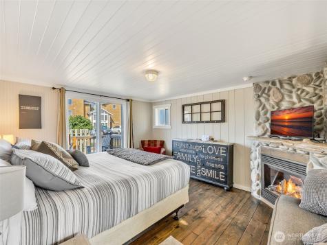 105 Ocean Beach Boulevard Long Beach WA 98631