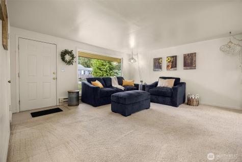 5711 Lombard Avenue Everett WA 98203