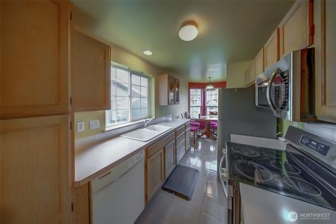 6001 Merlot Lane SE Lacey WA 98513