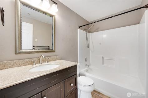 4719 NW Walgren Drive Silverdale WA 98383