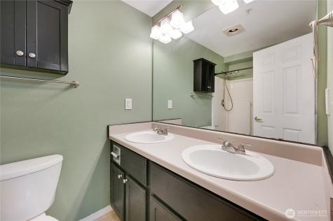 4719 NW Walgren Drive Silverdale WA 98383