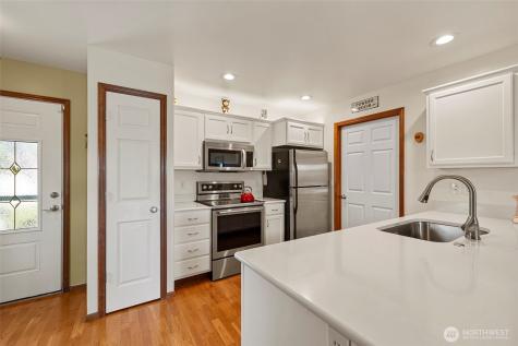 1190 Decatur Circle Burlington WA 98233