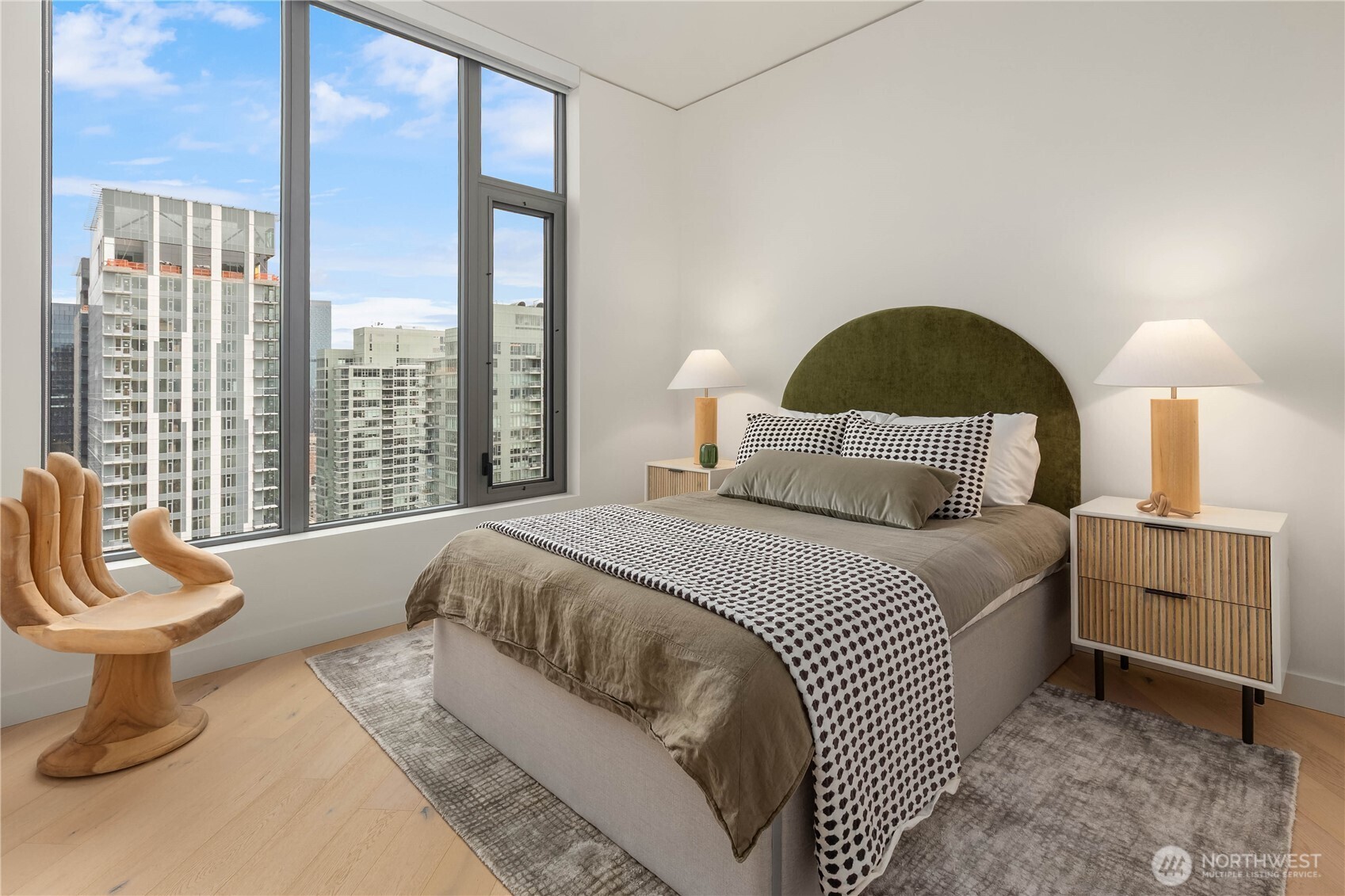2510 6th Avenue Seattle WA 98121