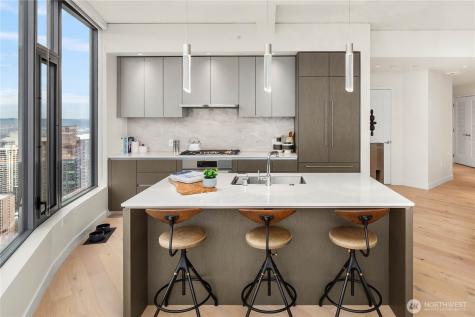 2510 6th Avenue Seattle WA 98121