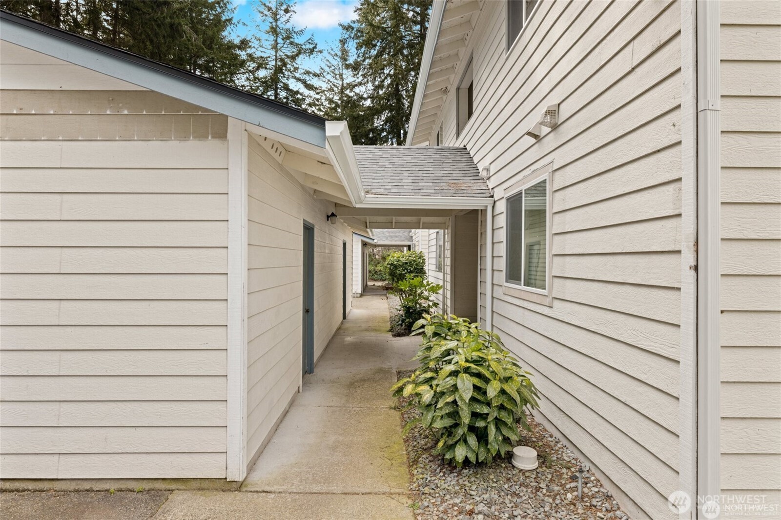 4632 Grandview Dr W University Place WA 98466