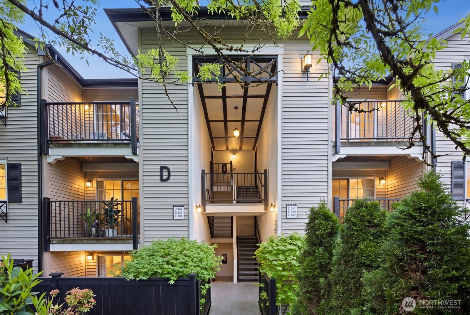 215 9th Street Kirkland WA 98033