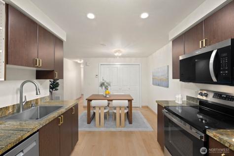215 9th Street Kirkland WA 98033