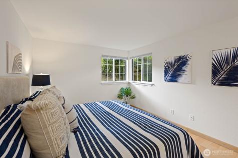 215 9th Street Kirkland WA 98033