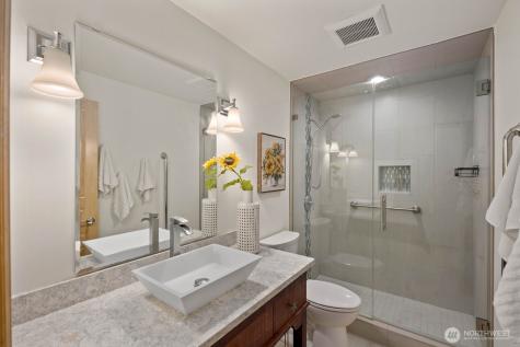 215 9th Street Kirkland WA 98033