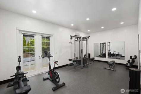 215 9th Street Kirkland WA 98033