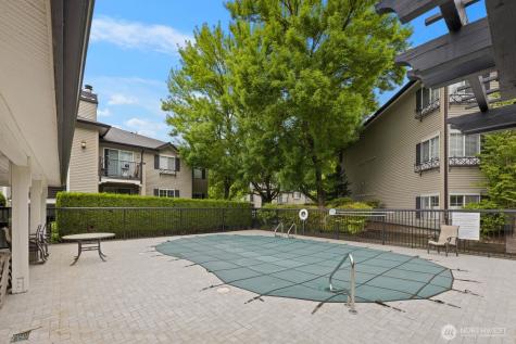 215 9th Street Kirkland WA 98033