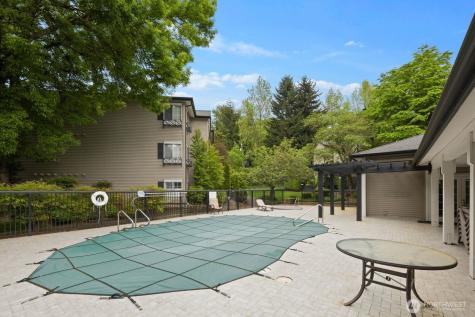 215 9th Street Kirkland WA 98033