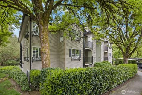 215 9th Street Kirkland WA 98033