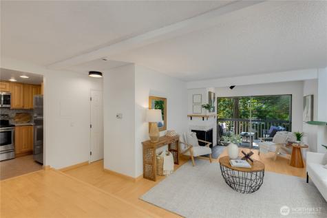 10919 NE 35th Place Bellevue WA 98004