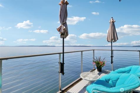 3717 Beach Drive SW Seattle WA 98106