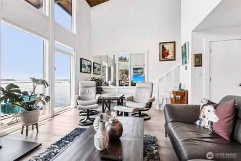 3717 Beach Drive SW Seattle WA 98106