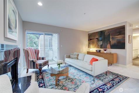215 20th Avenue E Seattle WA 98112