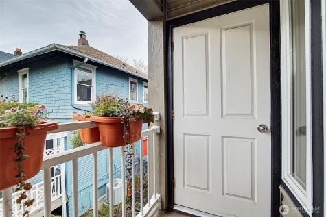 215 20th Avenue E Seattle WA 98112