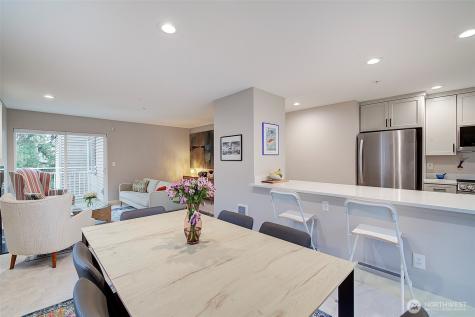 215 20th Avenue E Seattle WA 98112