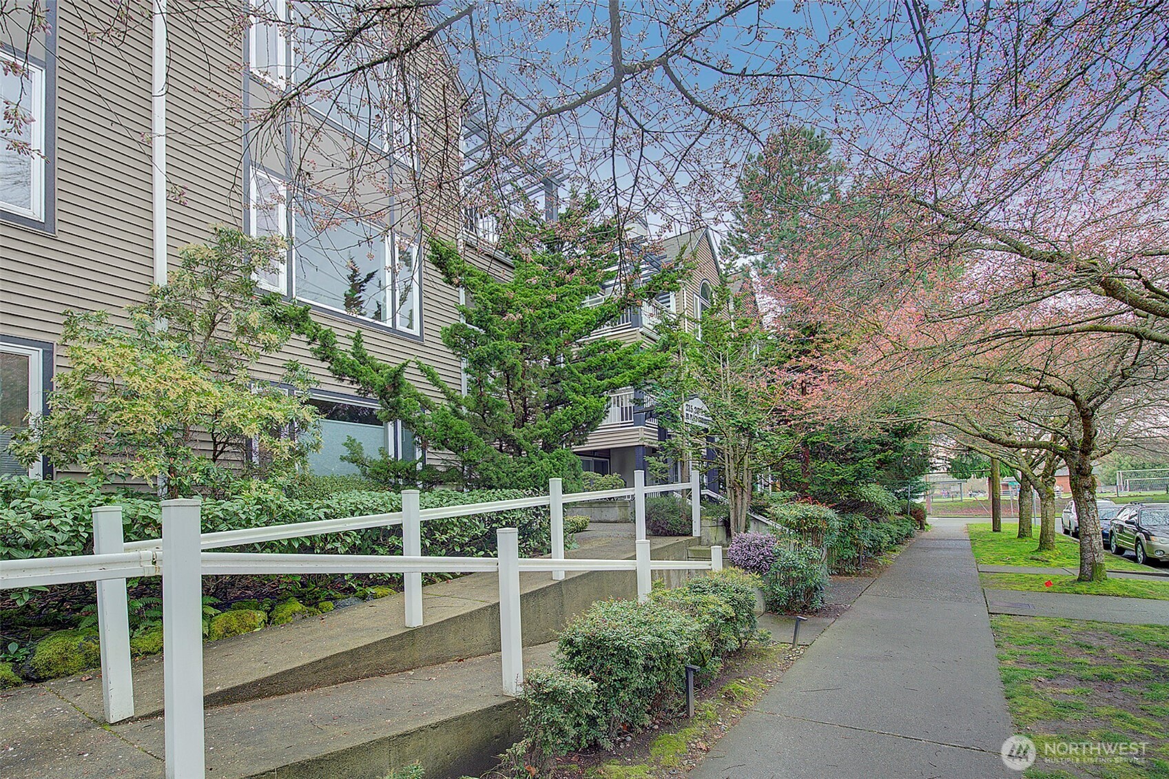 215 20th Avenue E Seattle WA 98112