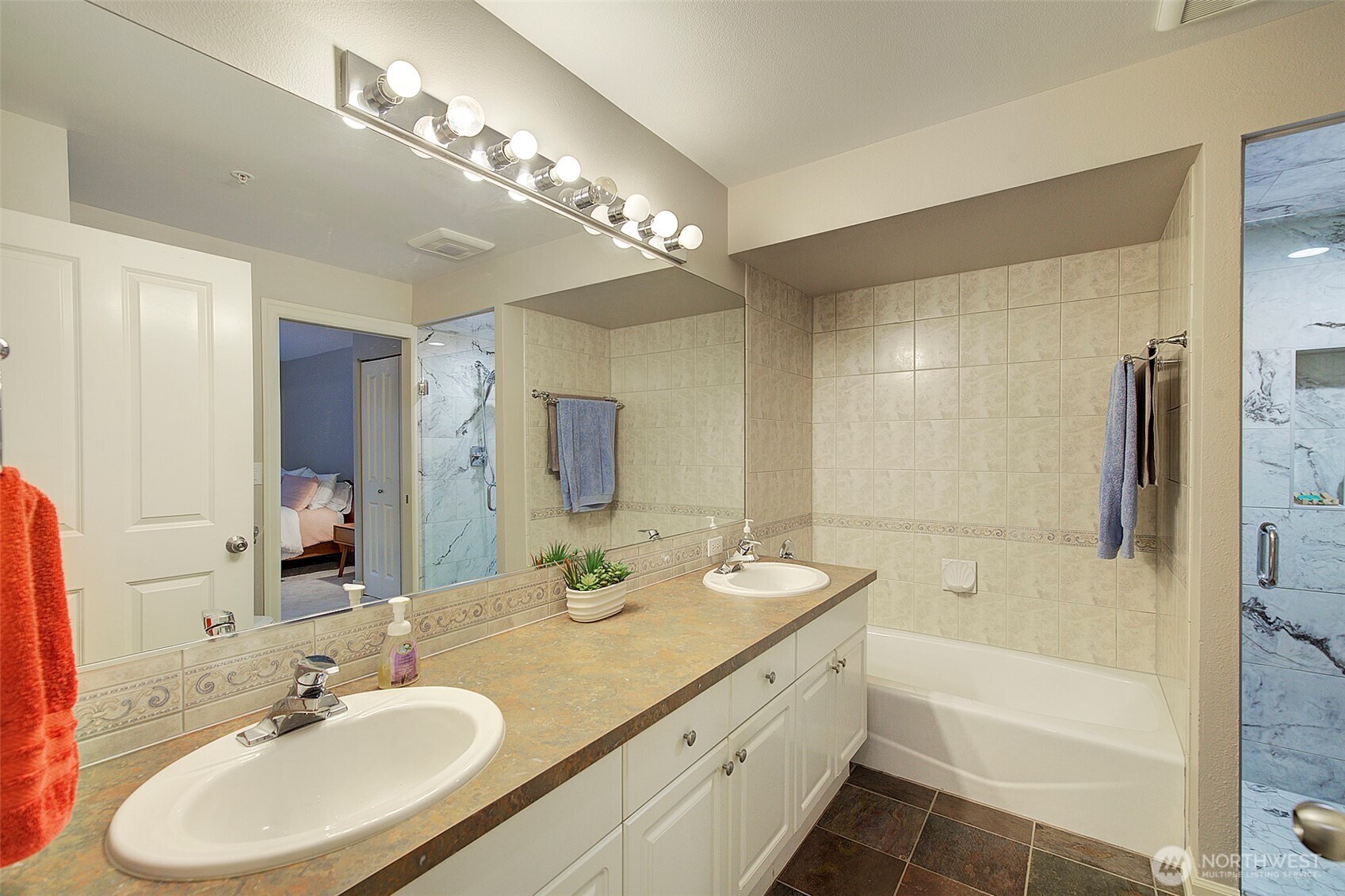 215 20th Avenue E Seattle WA 98112