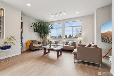 8410 17th Avenue SW Seattle WA 98106